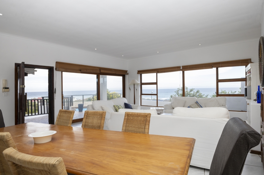 8 Bedroom Property for Sale in West Beach Eastern Cape